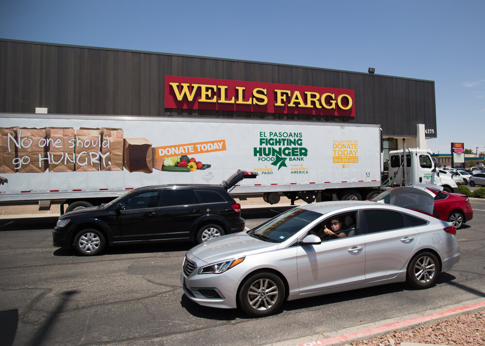 El Pasoans Fighting Hunger and Wells Fargo team up to help feed people struggling with hunger