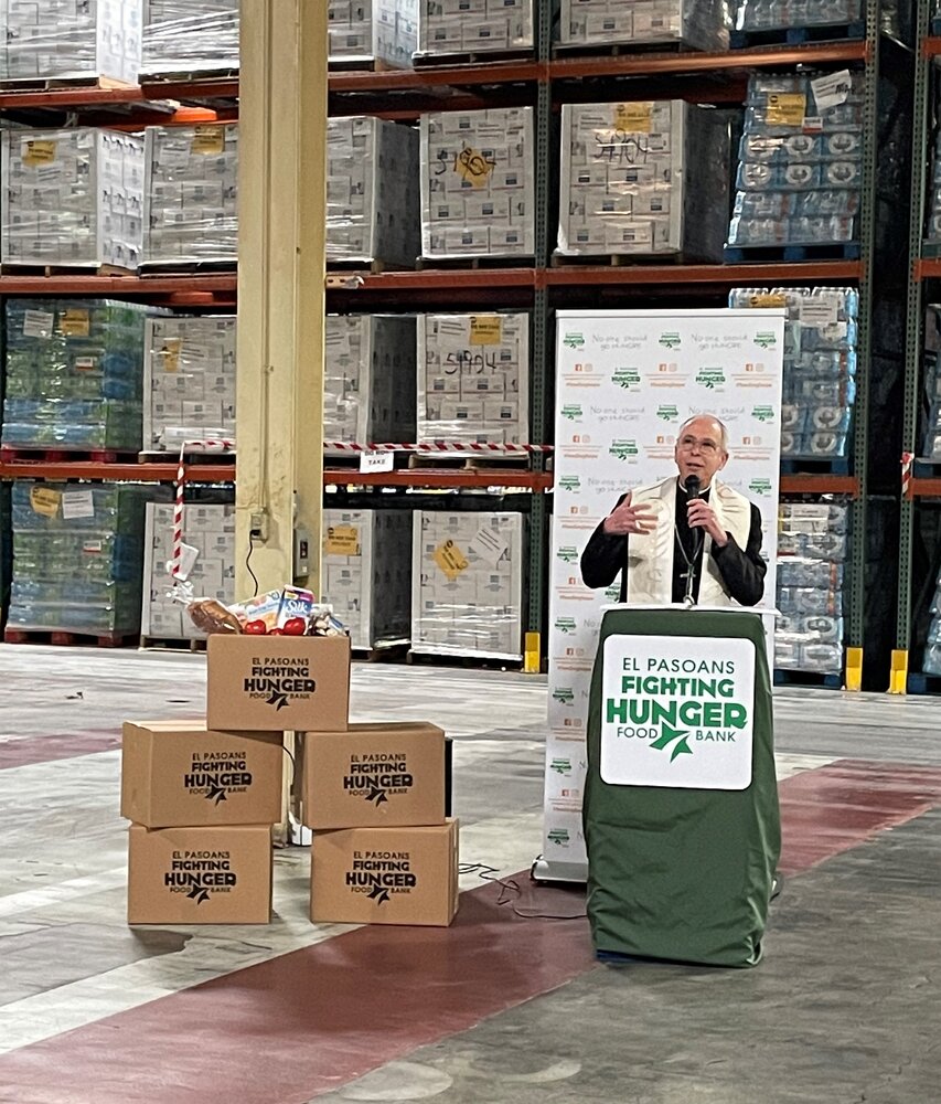 Interfaith religious leaders offer blessing to food bank 
