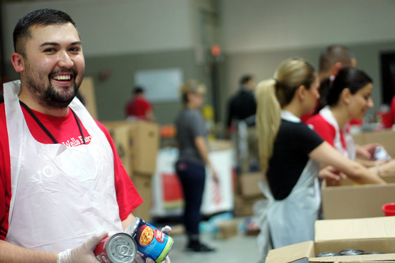 Donate your time or volunteer at El Pasoans Fighting Hunger Food Bank